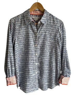 Foxcroft Shaped Button Down Shirt Sz 10 Geo Long Sleeve Printed Top Office EUC